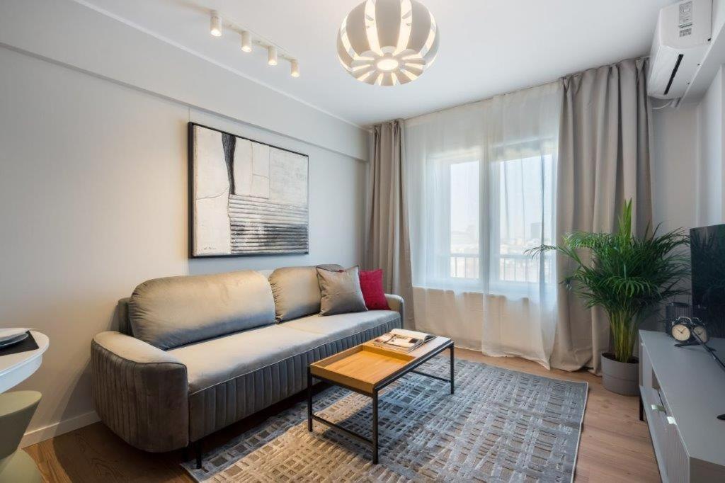 Downtown Modern - 2Br Apartment Бухарест Екстер'єр фото