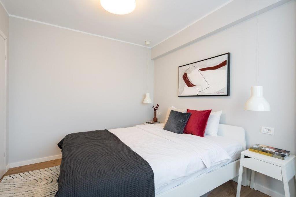 Downtown Modern - 2Br Apartment Бухарест Екстер'єр фото