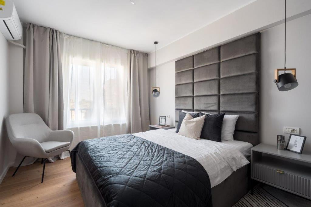 Downtown Modern - 2Br Apartment Бухарест Екстер'єр фото