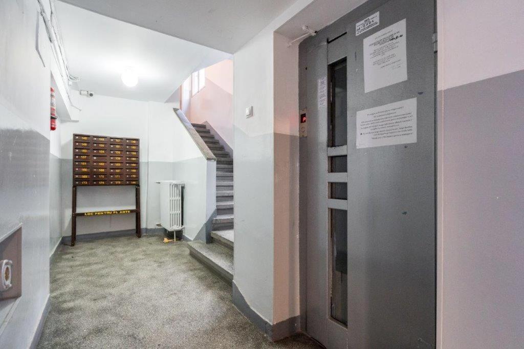 Downtown Modern - 2Br Apartment Бухарест Екстер'єр фото